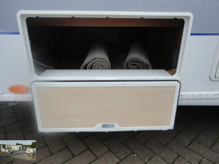 Fahrzeugbild Hobby De Luxe 440 SF Nr. 52-4 - Mover, Doppelb. #35