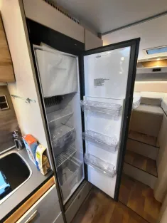 Bild 13 Hymer Exsis-t 580 Pure Verfüg./Sparen Sie 18.823,- €