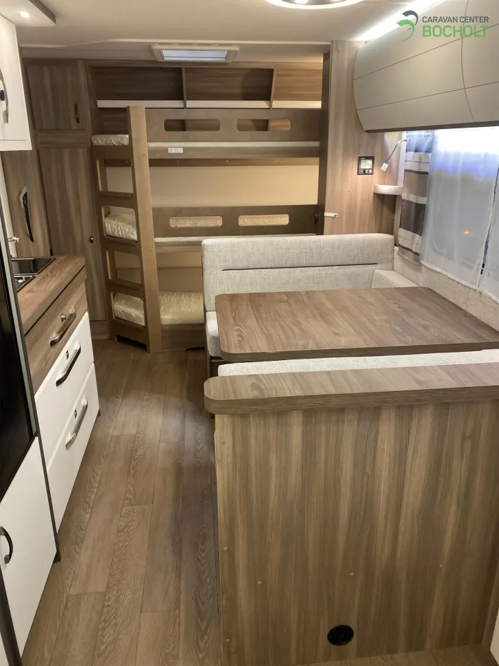 Fahrzeugbild Hobby Excellent Edition 560 KMFe Modell 2024 / 2000 kg Achse #12