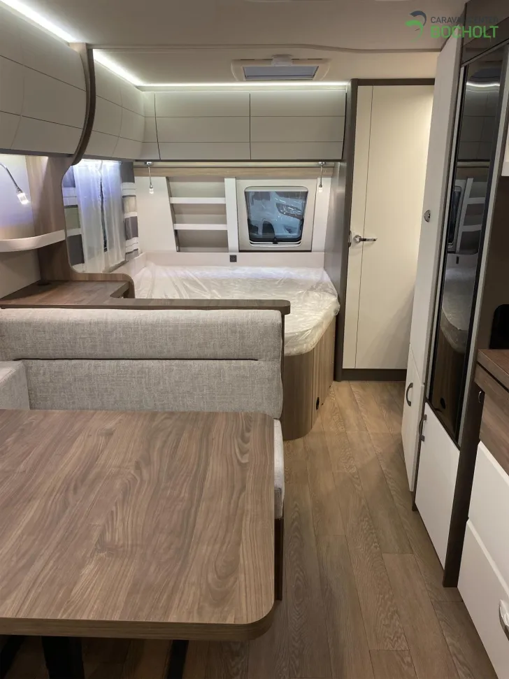 Fahrzeugbild Hobby Excellent Edition 560 KMFe Modell 2024 / 2000 kg Achse #13