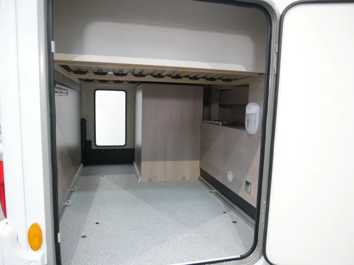 Fahrzeugbild Bürstner Nexxo Van T 700 Mietfzg. verfügbar Dez. 23 #8