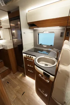 Bild 12 Hymer B-MC I 600 Whiteline Autark/Markise