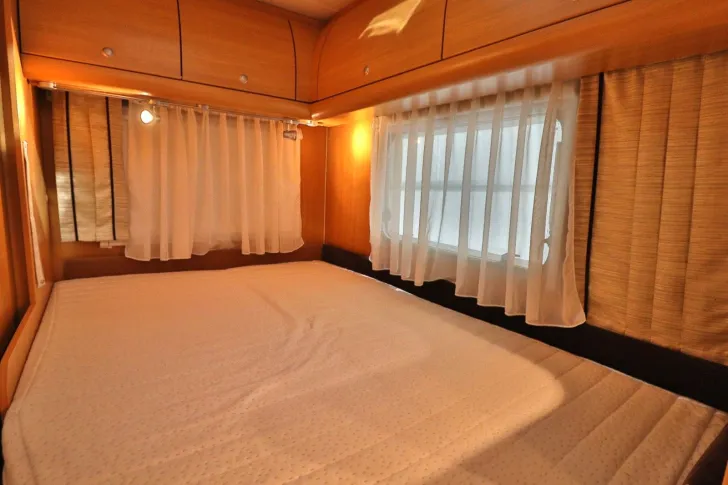 Fahrzeugbild Bürstner Marano T 640/Automatik/Festbett/Klima/Markise #12