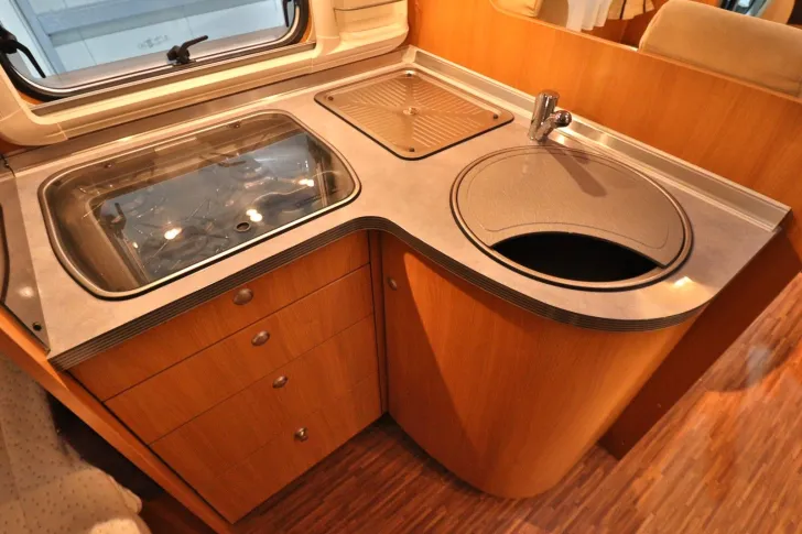 Fahrzeugbild Bürstner Marano T 640/Automatik/Festbett/Klima/Markise #14