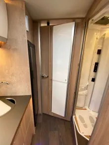 Fahrzeugbild Laika Ecovip H 3109 #13