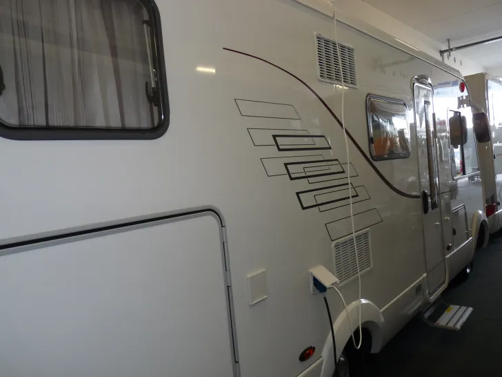 Fahrzeugbild Hymer B-Klasse SL 585 #2