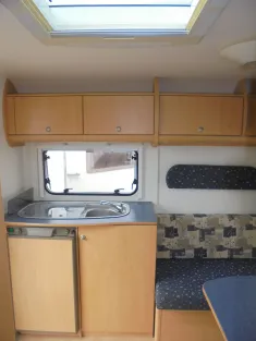 Bild 11 Delta Summerliner 460 Nr. 73/franz. Bett/TOP !!