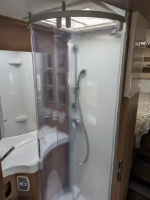 Fahrzeugbild Malibu I 460 LE #32