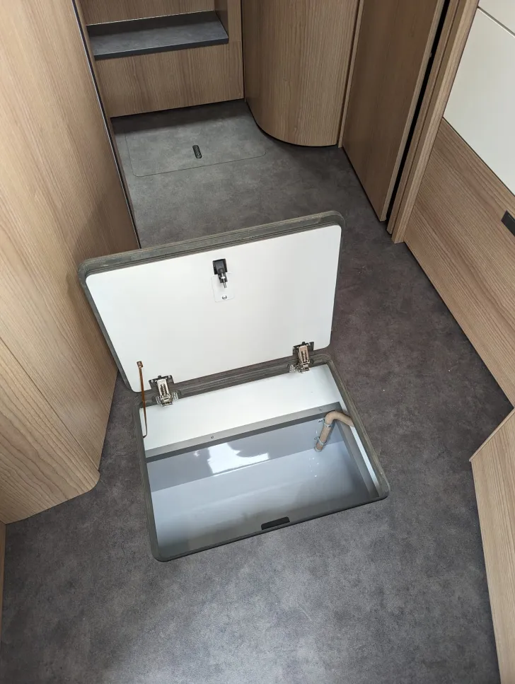 Fahrzeugbild Malibu I 460 LE #37