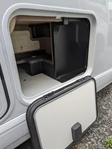 Fahrzeugbild Malibu I 460 LE #45