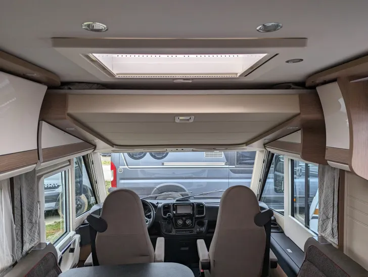 Fahrzeugbild Malibu I 460 LE #16