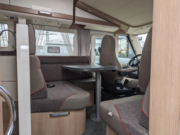 Fahrzeugbild Malibu I 460 LE #10