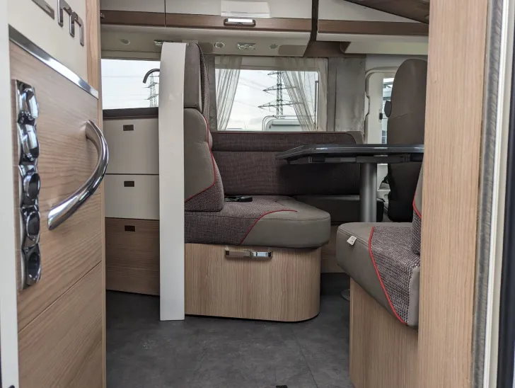 Fahrzeugbild Malibu I 460 LE #11