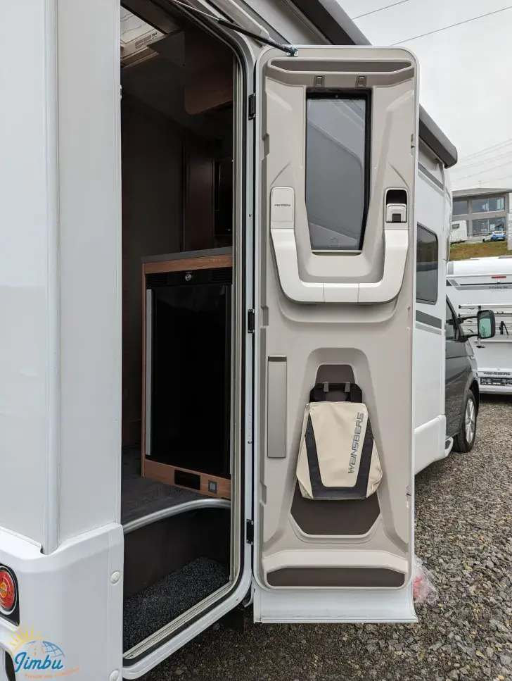 Fahrzeugbild Weinsberg X-CURSION VAN 500 LT EDITION [PEPPER] 150 PS / Automatik, 607 - 1093 #13