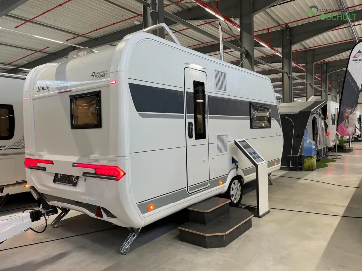 Fahrzeugbild Hobby De Luxe 460 SFf Modell 2024 / 1500 Kg Achse #4