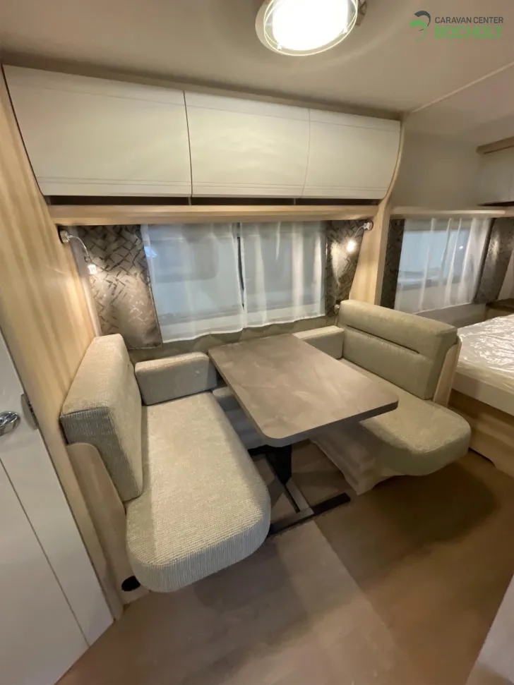 Fahrzeugbild Hobby De Luxe 460 SFf Modell 2024 / 1500 Kg Achse #5