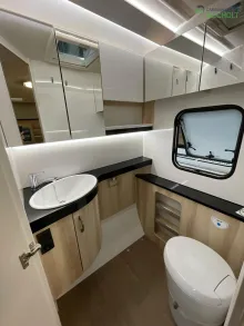 Fahrzeugbild Hobby De Luxe 460 SFf Modell 2024 / 1500 Kg Achse #9