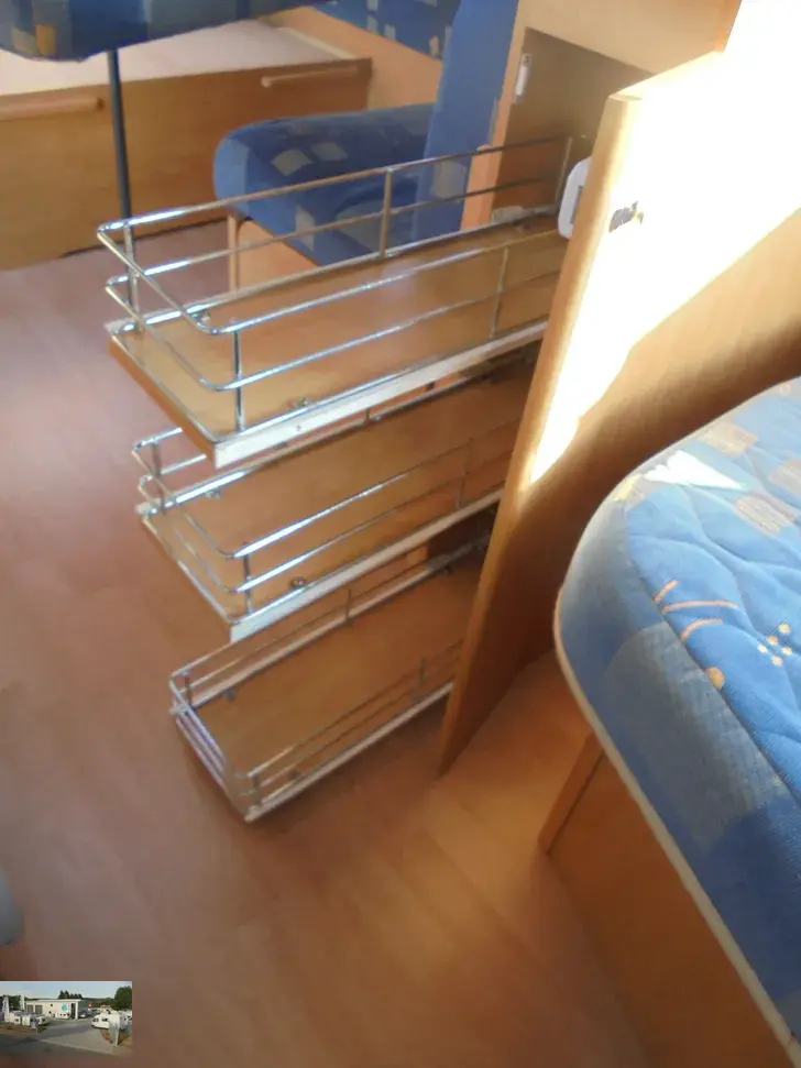 Fahrzeugbild Caravelair Ambiance 420 Nr. 71 - franz. Bett, SG #17