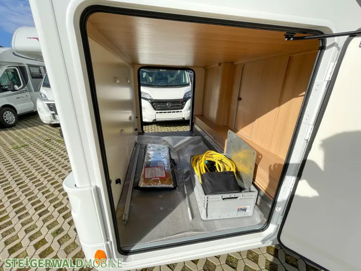 Fahrzeugbild Forster A 699 HB Livin' Up #9