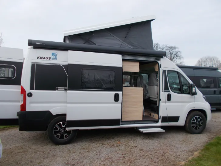 Fahrzeugbild Knaus BoxLife Pro 600 STREET (Peugeot) 60 Years mit Aufstelldach #5