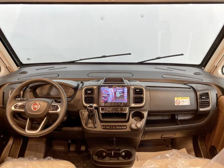 Fahrzeugbild Laika Ecovip H 4109 Messemarathon 14.07-30.08 #15