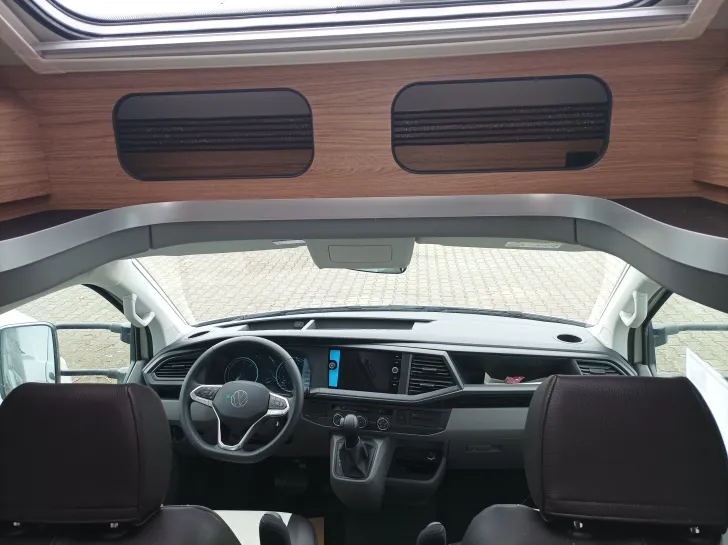 Fahrzeugbild Weinsberg X-CURSION VAN 500 LT EDITION [PEPPER] VW-Automatik #8
