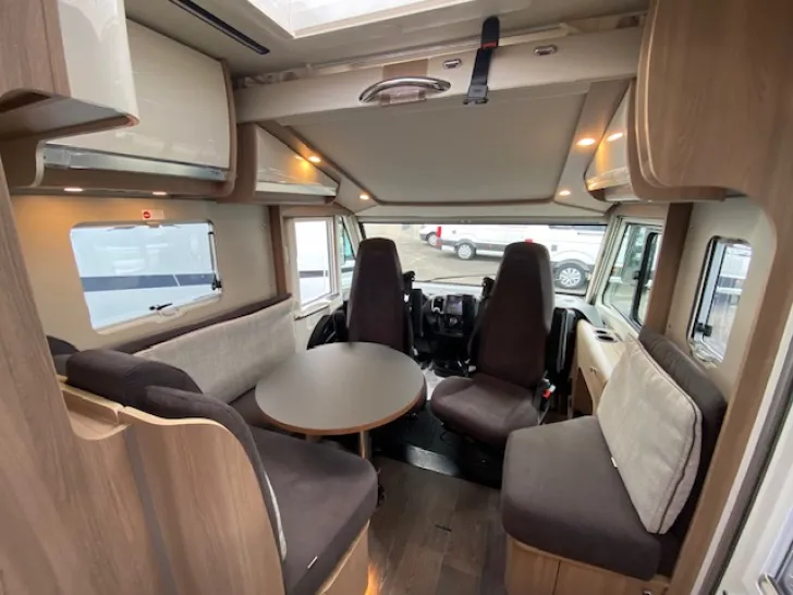 Fahrzeugbild Laika Ecovip H 2109 #11