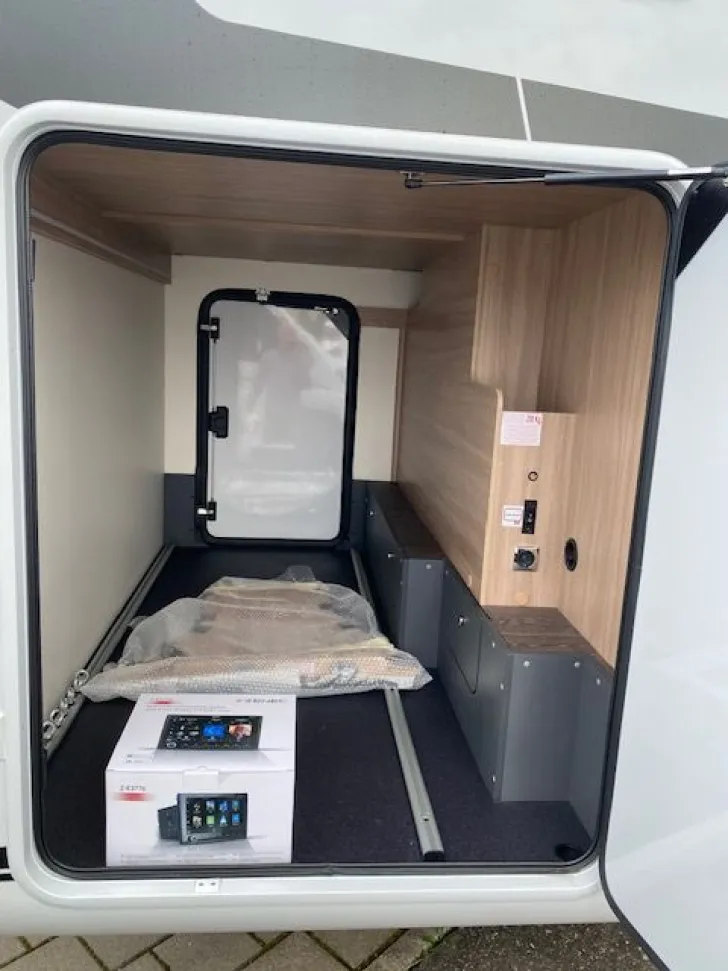 Fahrzeugbild Laika Ecovip H 2109 #13