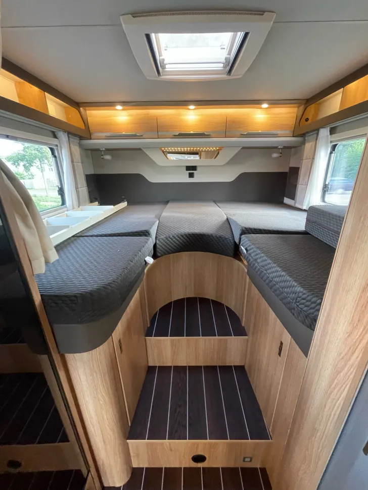 Fahrzeugbild Knaus Sky Wave 650 MEG 60 Years #12