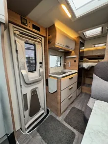 Fahrzeugbild Knaus Van TI 640 MEG VANSATION Anhängekupplung, Lithium, uvm. #14