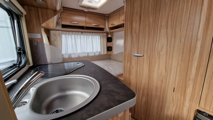 Fahrzeugbild Hymer Eriba Nova Light 425 #15