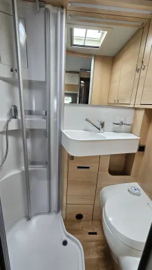 Fahrzeugbild Hymer B-Klasse MC T 600 WhiteLine Lifepo4 Hubbett #12