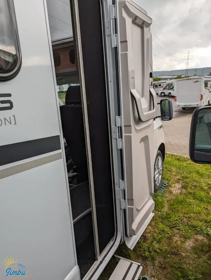 Fahrzeugbild Weinsberg X-CURSION VAN 500 MQ EDITION [PEPPER] 150 PS / Automatik, 602 - 1061 #9