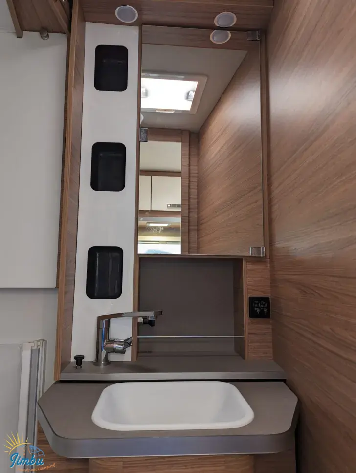 Fahrzeugbild Weinsberg X-CURSION VAN 500 MQ EDITION [PEPPER] 150 PS / Automatik, 602 - 1061 #37