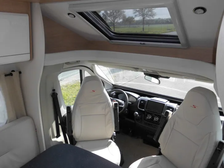 Fahrzeugbild Solifer Emotion T 690 E STARK REDUZIERT! -17.895€ #6