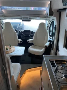 Bild 12 Hymer Camper Van Yosemite AHK*MARKISE*ALU