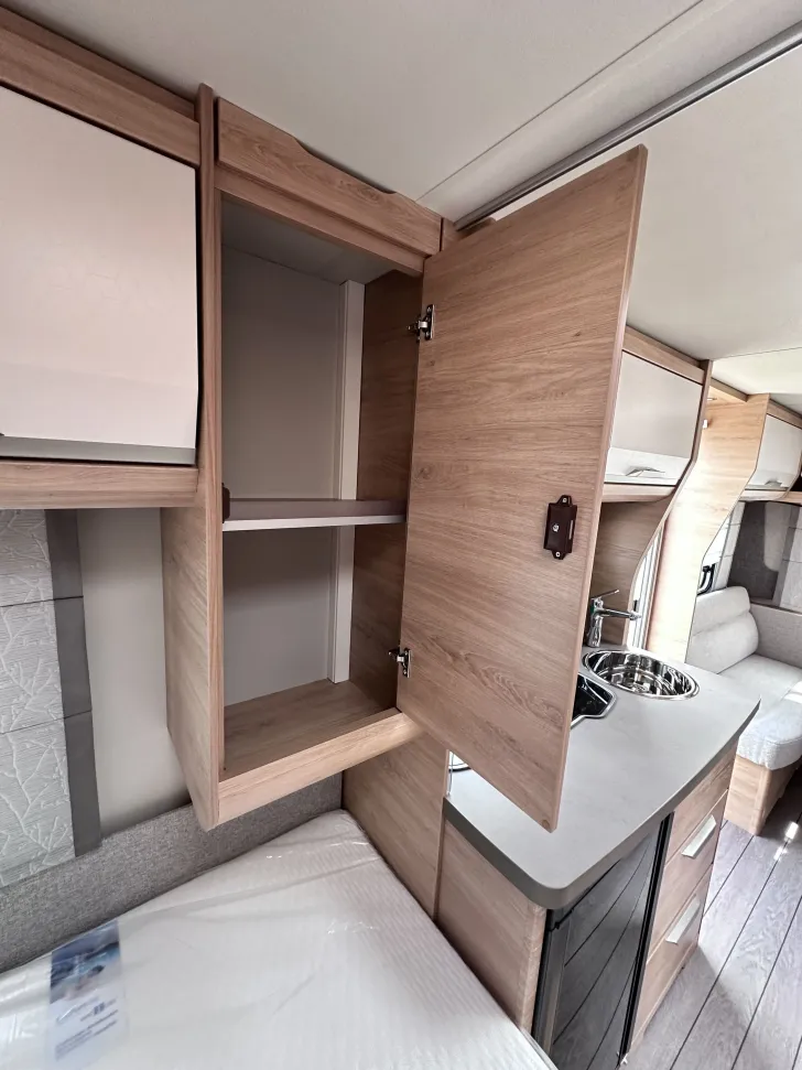 Fahrzeugbild Knaus Südwind 460 EU 60 Years #16