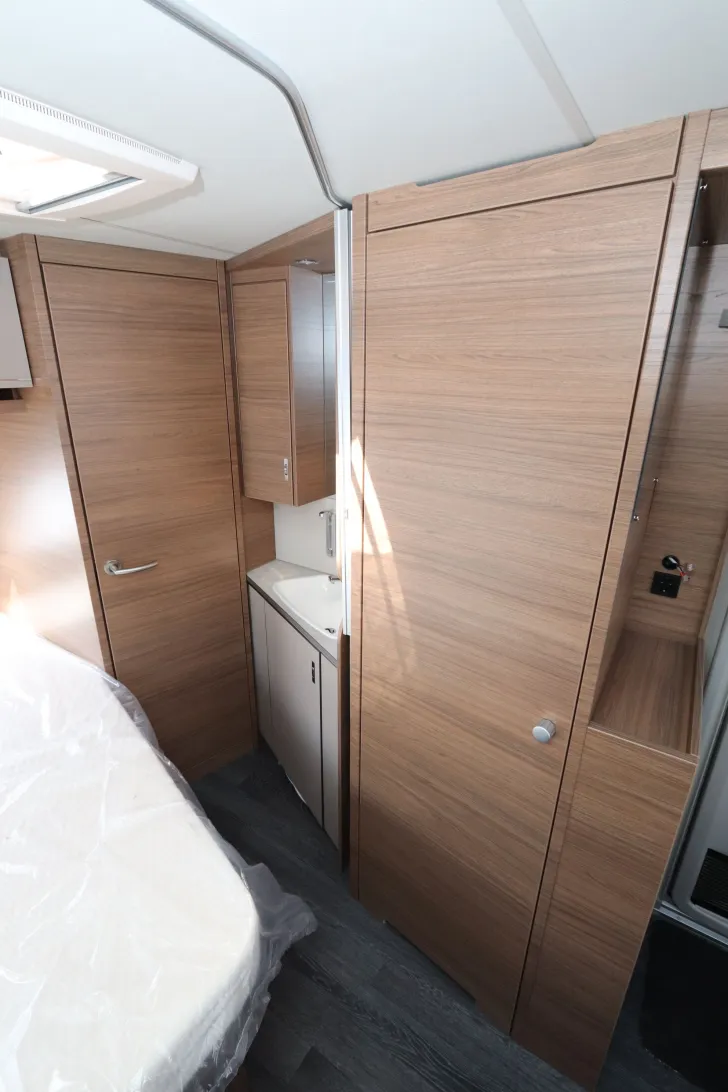 Fahrzeugbild Knaus Sport 450 FU #16