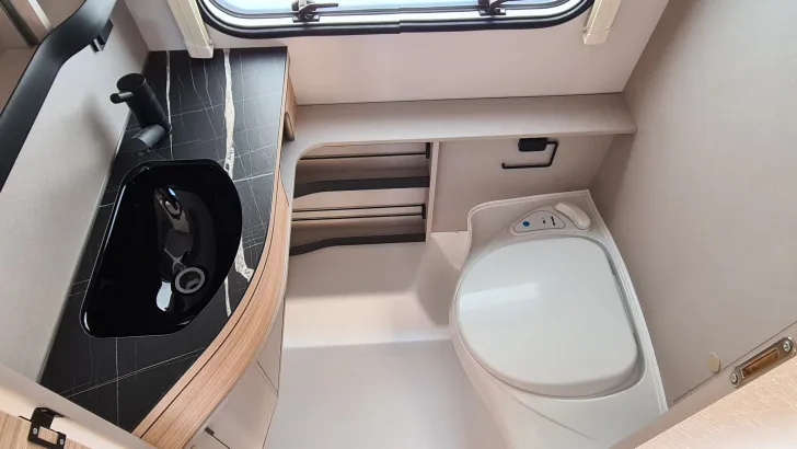 Fahrzeugbild Hymer Eriba Touring 530 Nugget Gold Edition #17