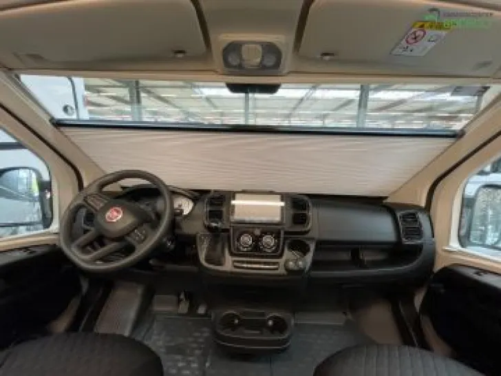 Fahrzeugbild Challenger Sport Edition V210 Solaranlage #5