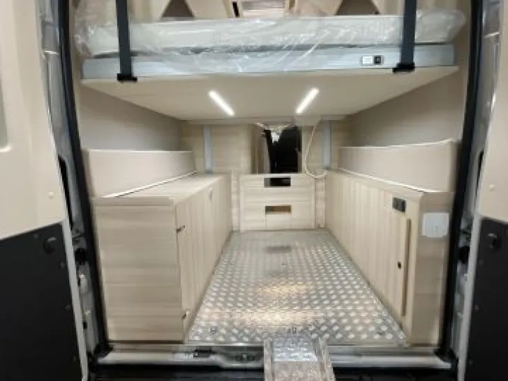 Fahrzeugbild Challenger Sport Edition V210 Solaranlage #17