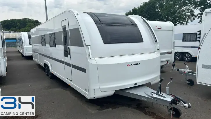Schräg Vorne Adria Alpina 903 HT