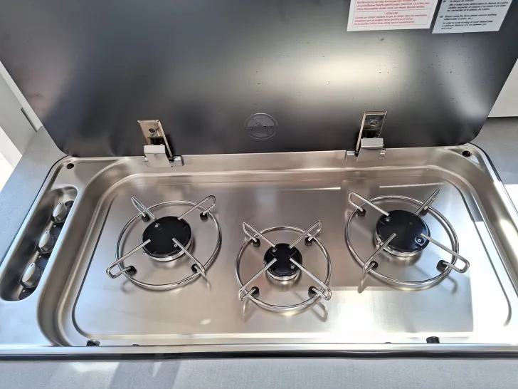 Fahrzeugbild Etrusco A 7300 DB Chassis NAVI RFK MARKISE #11