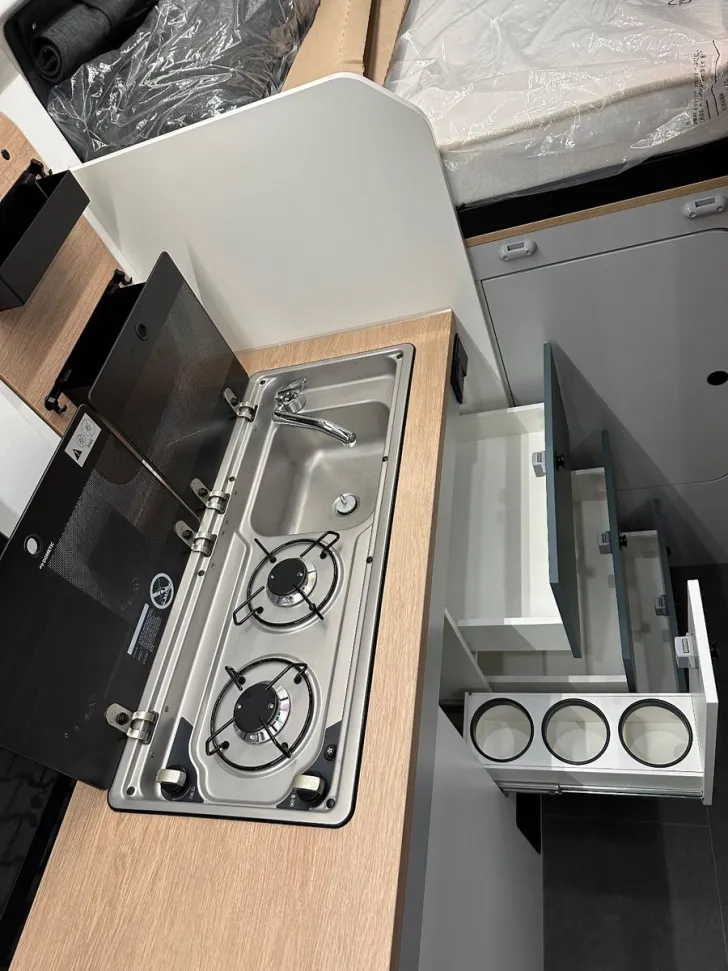 Fahrzeugbild Mooveo F60DB - gesperrte Vorderachse - Vollausstattung #16