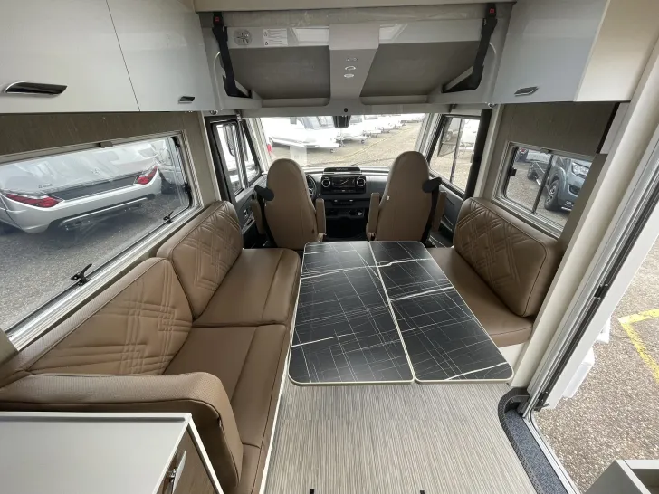 Fahrzeugbild Bürstner Elegance I 910 G #4