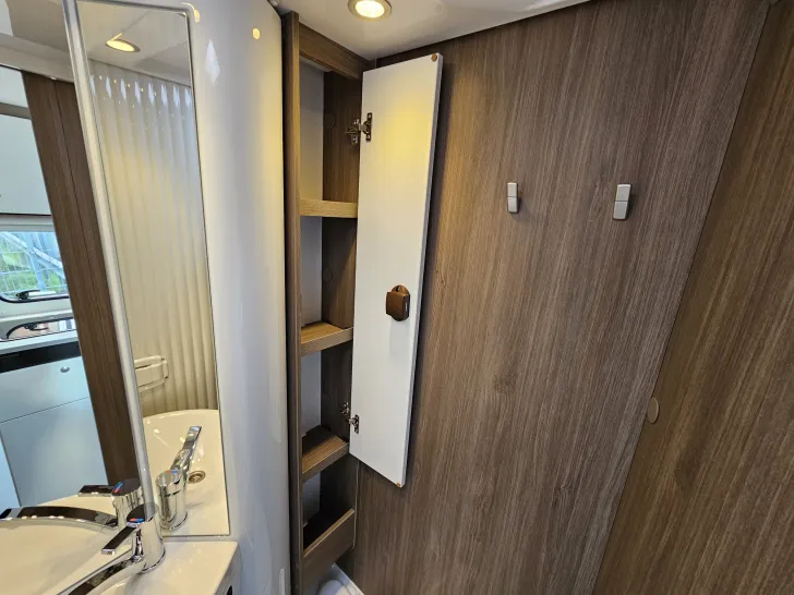 Fahrzeugbild Carado VAN V337 Pro #22