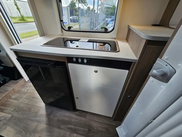 Fahrzeugbild Carado VAN V337 Pro #23