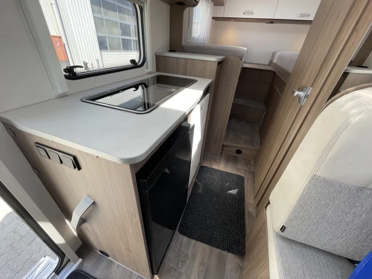 Fahrzeugbild Carado VAN V337 Pro #39