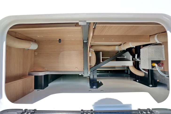 Fahrzeugbild Malibu T 430 LE Touring #9
