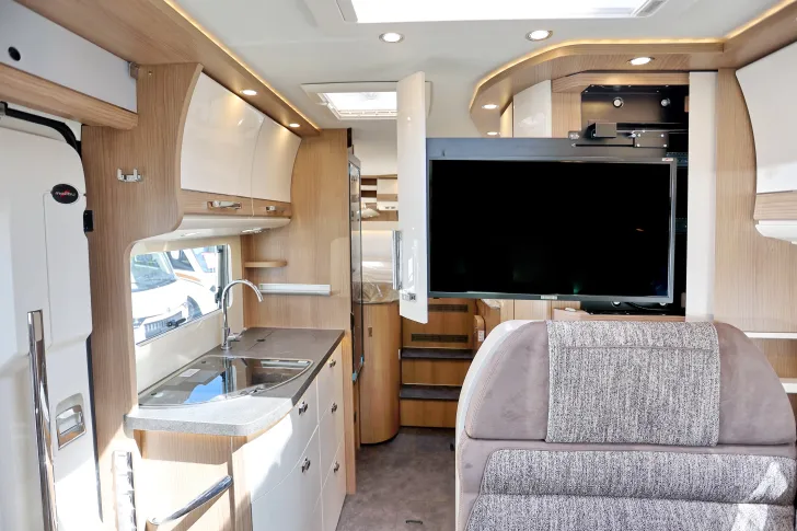Fahrzeugbild Malibu T 430 LE Touring #27